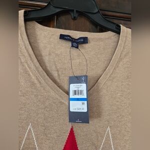 Tommy Hilfiger Men's V-Neck Sweater in Tan, Tall